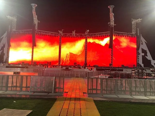 Recent @metallica content for their European tour #creepingdeath #concertvisuals .
@jairojupas 🔥 with the mountains