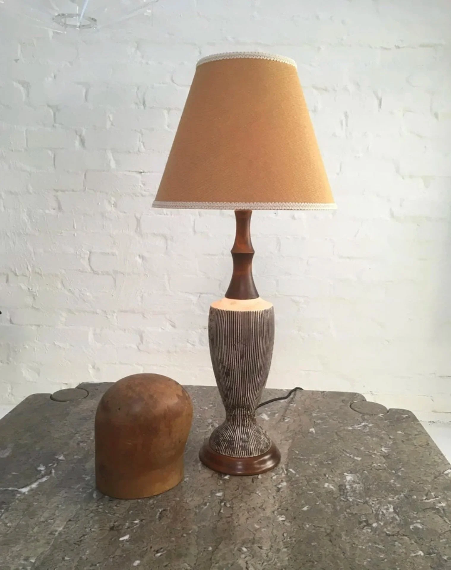 1950s Ellis Pottery ceramic table lamp base with sgraffito glaze and faux walnut finish, Melbourne-made