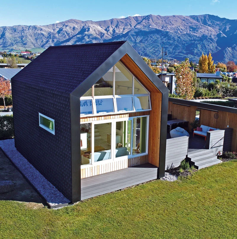 LivingBigInATinyHouse_W&J-p100.jpg