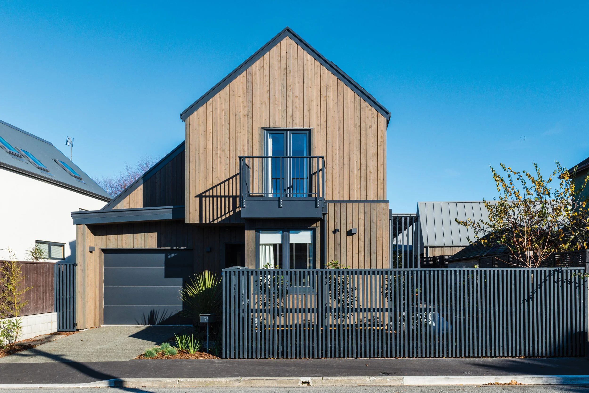 Bob Burnett Architecture Dan Saunders Construction Section Size 278 sqm, Total Floor area 172 sqm
