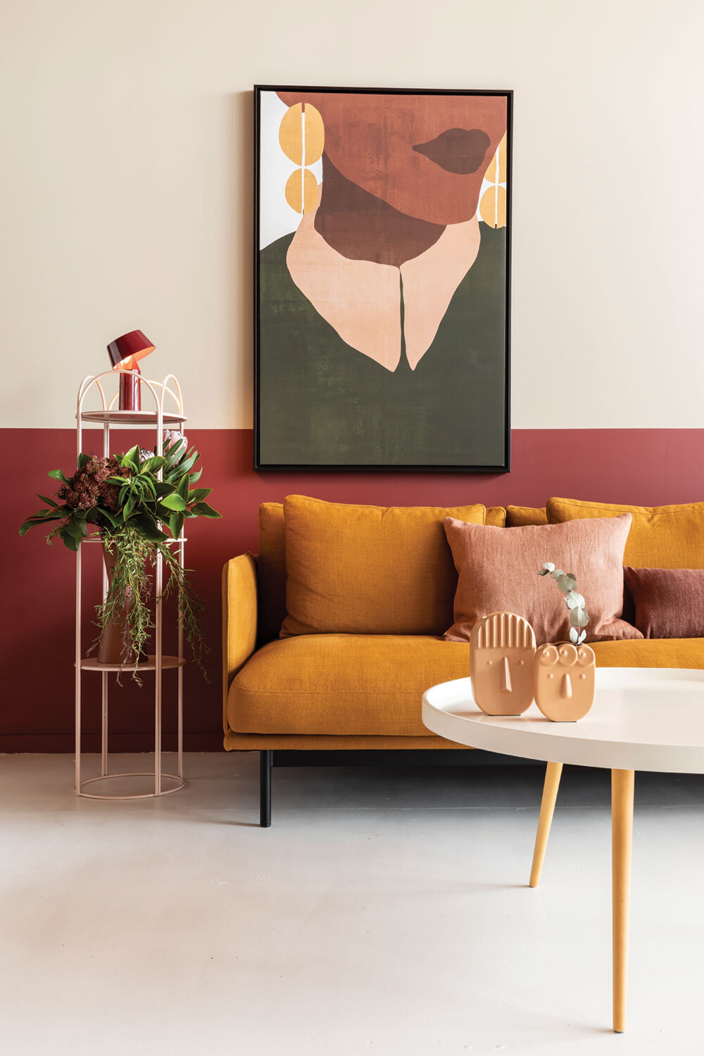 NATURALLY BOLD This versatile print from Nood was the perfect accompaniment for this space, as it brought together the soft pinks from the accessories and the mustard from the sofa. Its bold graphic added some interest to pull the space together.