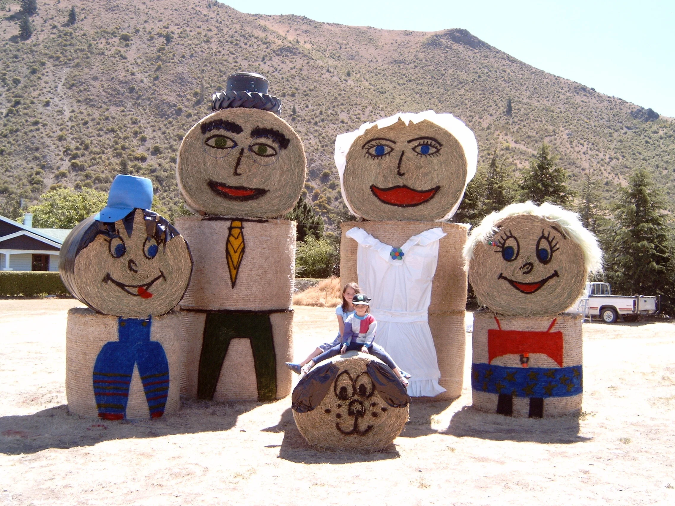 Hay Family 2003 2004.JPG