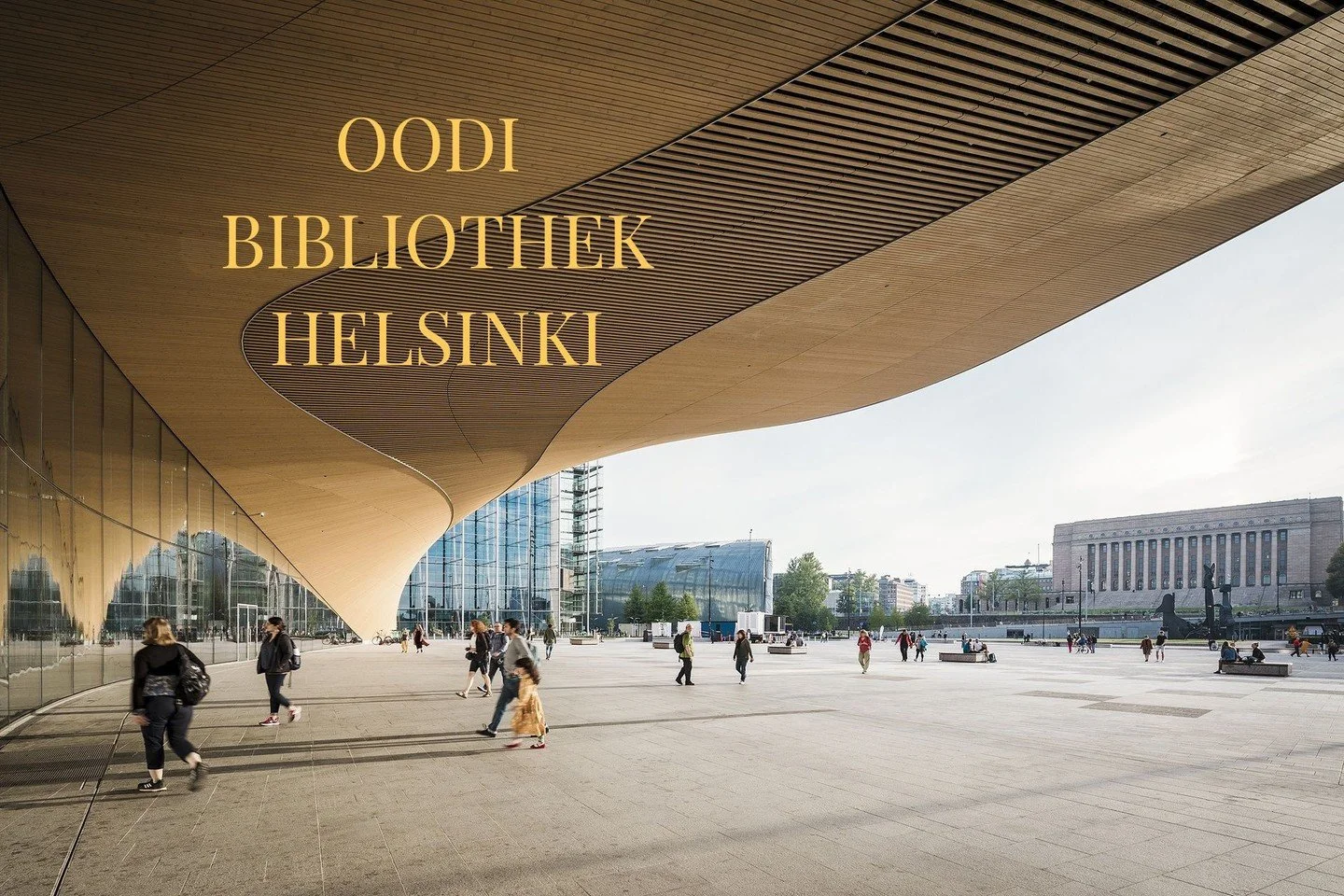 Eine Ode f&uuml;r alle 👯&zwj;♂️🎶👯&zwj;♀️ im gl&uuml;cklichsten Land der Welt⁠ 🇫🇮⁠
⁠
Der Sommer naht ☀️ und die Oodi (finnisch f&uuml;r "Ode") Bibliothek &ouml;ffnet wieder ihre fantastische Terrasse. Mit Blick auf das finnische Parlame