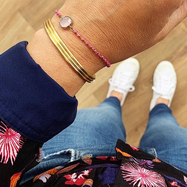 Beating the Monday blues with some arm candy colours today...a beautiful gold bangle which was a birthday gift from my sister and an a crystal beaded bracelet I treated myself to last year after a trip to one of my favourite stores @sitanevado in one