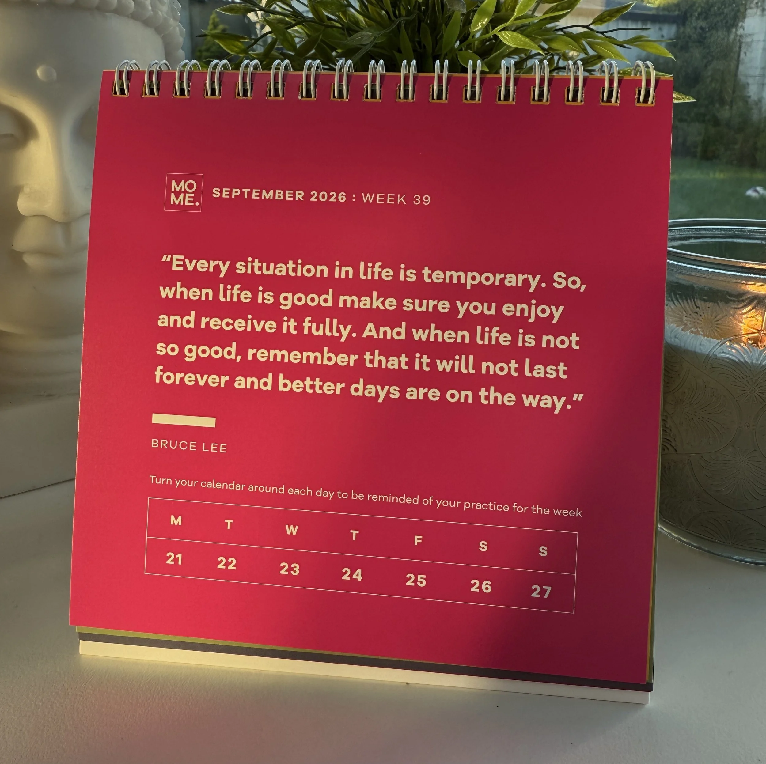 Calendar_Front_Inside_Pink.jpg
