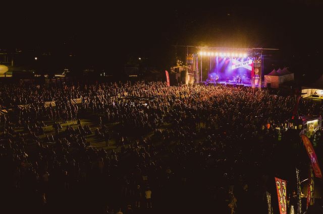 #tbt to last Friday night and the epic turn out for our show @festoffriends in (one of our many) adopted home(s) of #hamont. Summer touring really is the best! Summerside, PEI, Truro, NS and Langley, BC - you&rsquo;re next! 🤘  #. #livemusic #summert