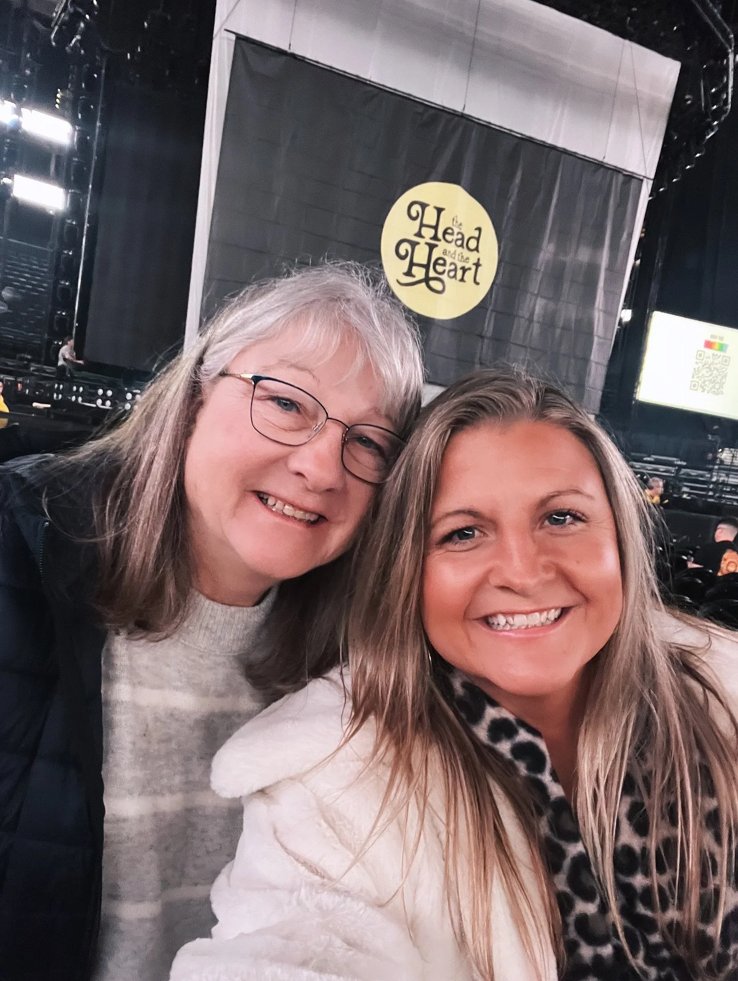 Mom and I went to see @brandicarlile and @theheadandtheheart in Philly for the very first stop of her first everrrr arena tour, just two days after her Super Bowl performance aka my birthday. It was incredible. From the moment Head and the Heart hit 