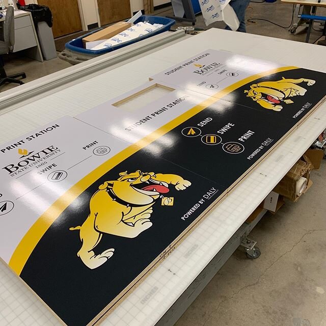 Taking advantage of a branding opportunity. Turn blank space into custom graphics for your print station. #vinyl #layednotsprayed