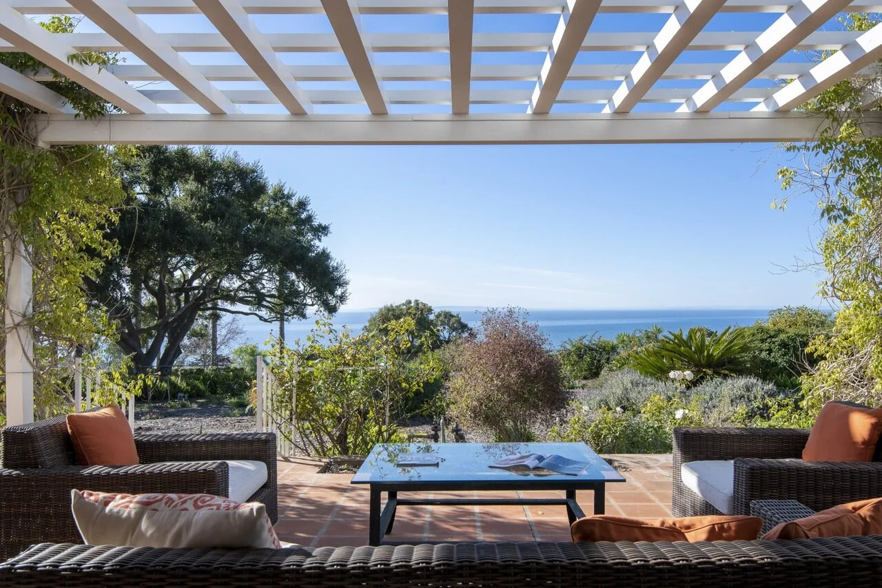 4002-Cuervo-Ave-view.jpg