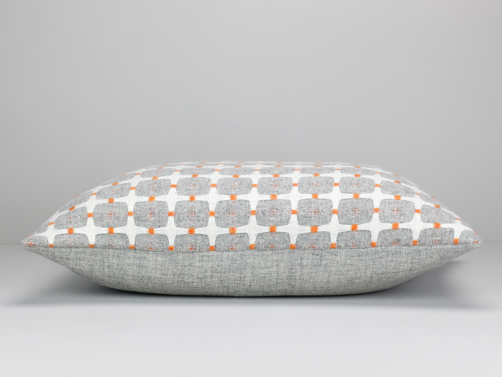 Eleanor_Pritchard_625_line_cushion_side.jpg