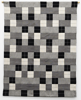 Anni_Albers_woven_by_Gunter_stolz.jpg