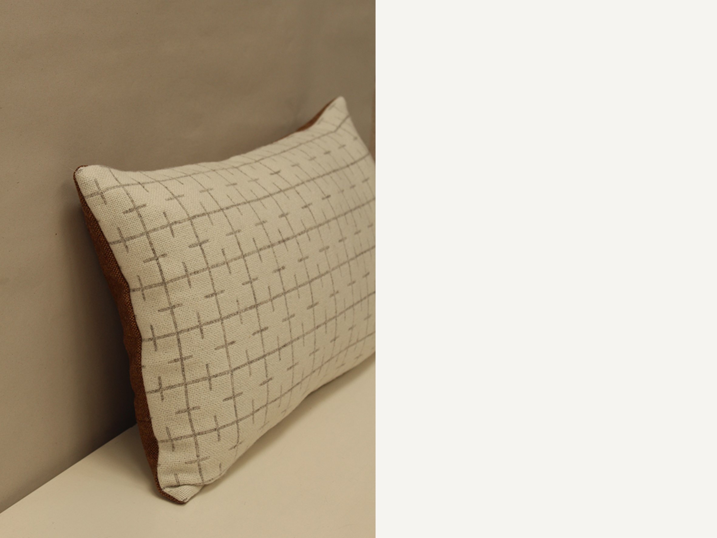 Eleanor_Pritchard_Sourdough_white_gingerbread_cushion_01_web.jpg