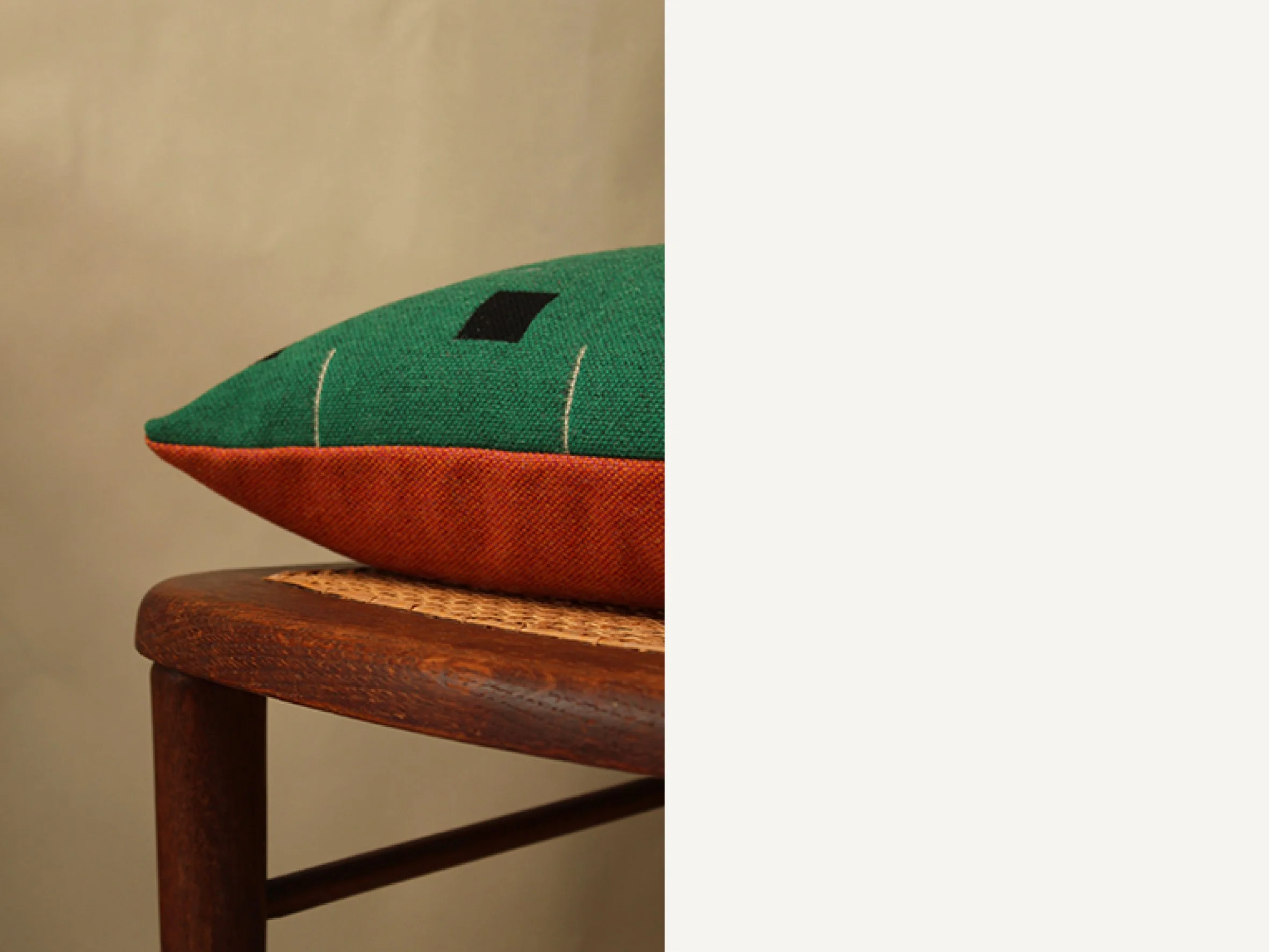 Eleanor_Pritchard_Lawn_cream_of_tomato_cushion_01_web.jpg