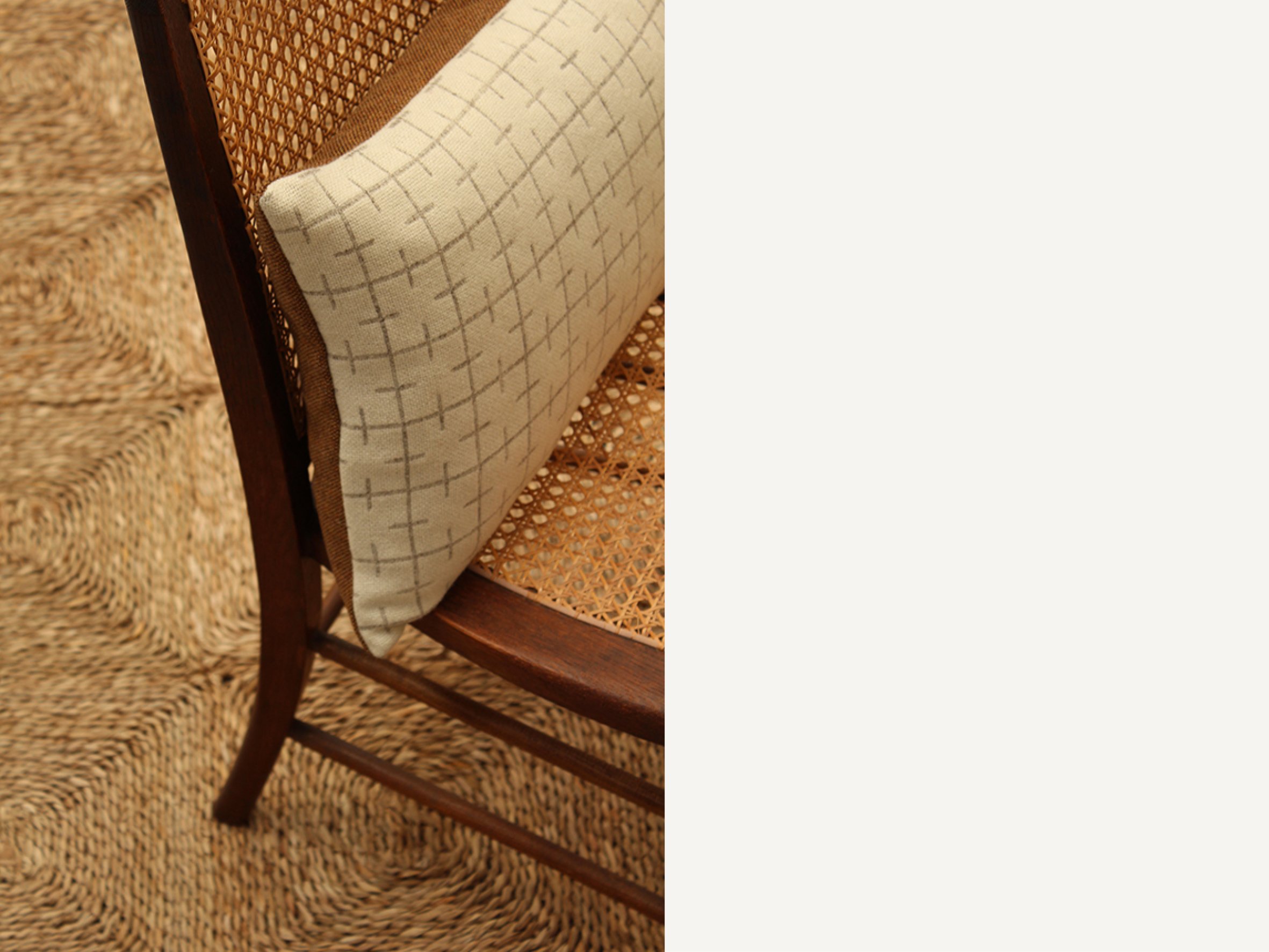 Eleanor_Pritchard_Sourdough_white_gingerbread_cushion_05_web.jpg