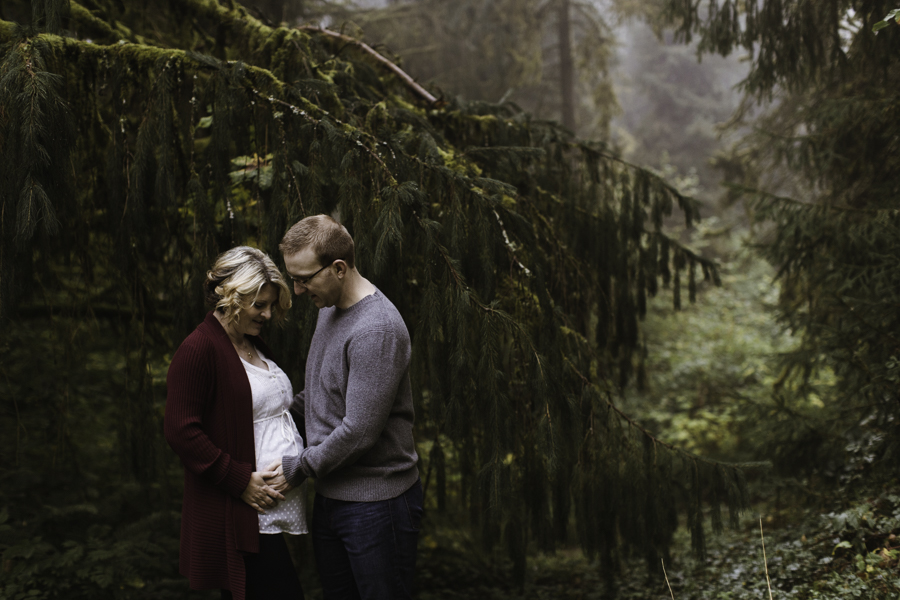 sarah-danielle-photography-intimate-portland-maternity-7039.jpg