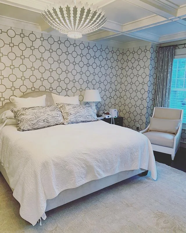 Nothing like a subtle hand knitted rug to finish a space #roomgoals #ruggoals #installday 💙