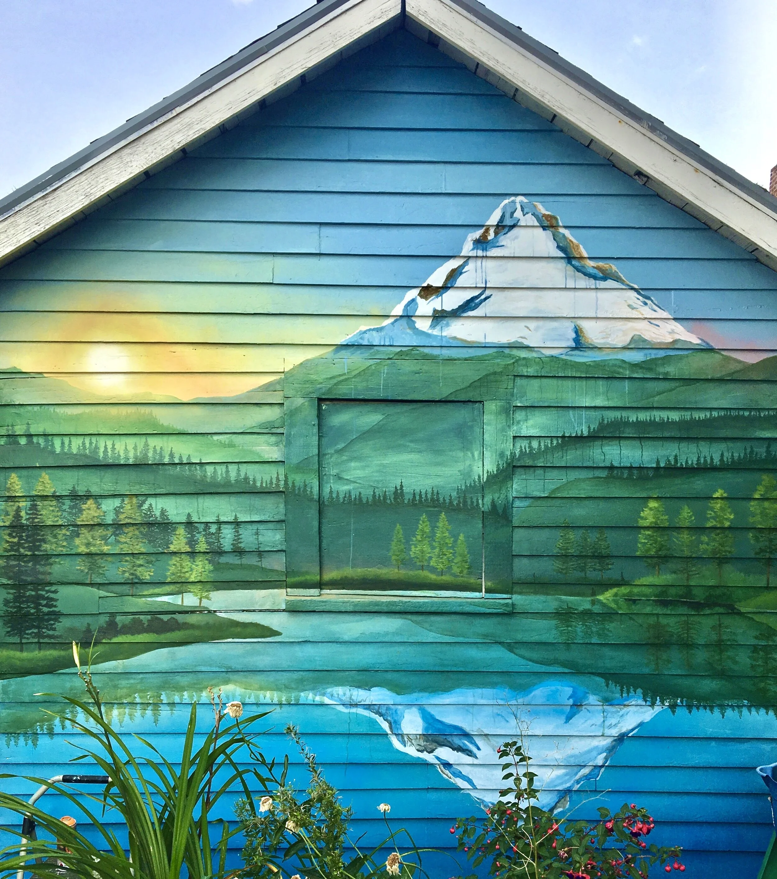 Outdoor garage mural!