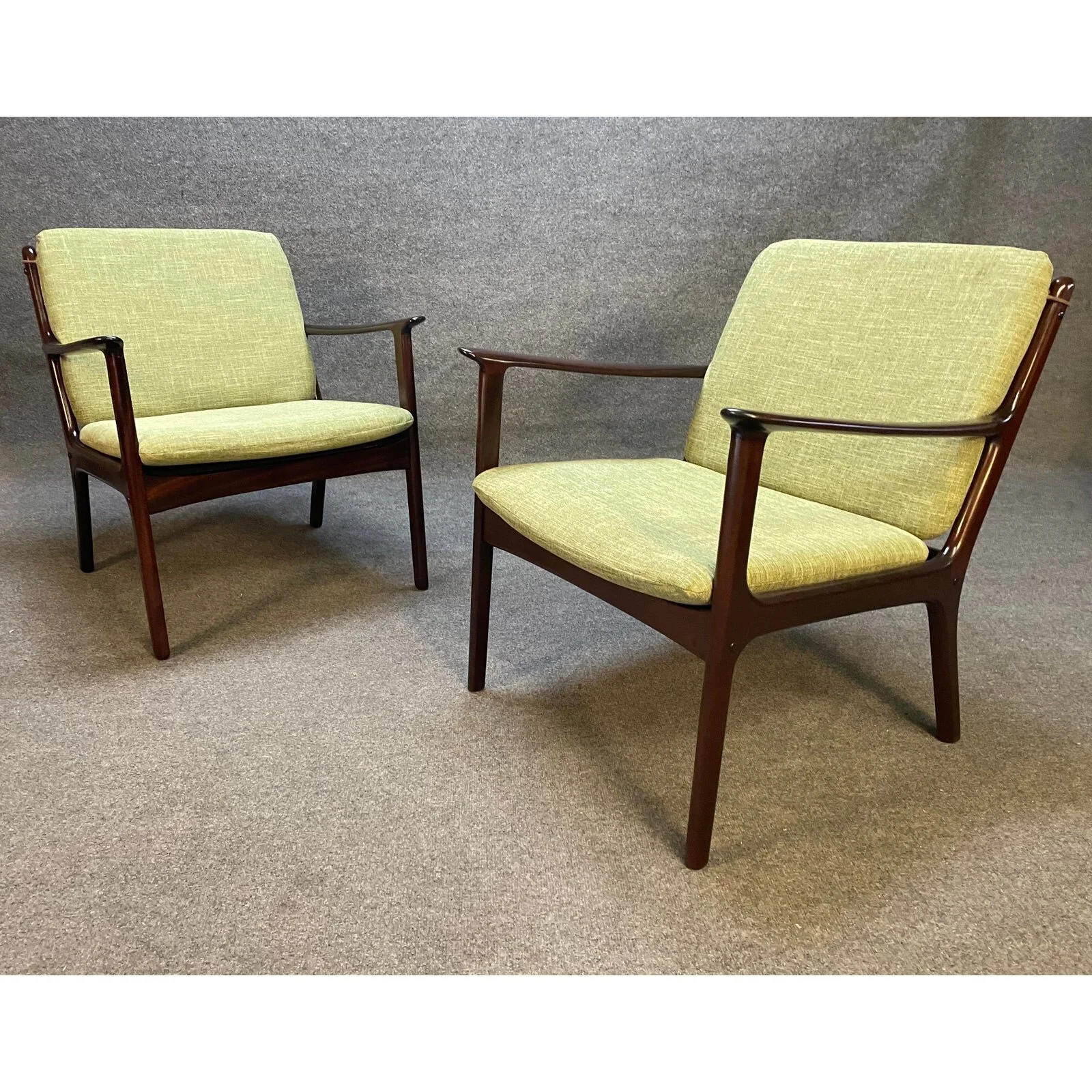 pair-of-vintage-danish-mid-century-modern-mahogany-lounge-chair-pj112-by-ole-wanscher-3562.jpeg