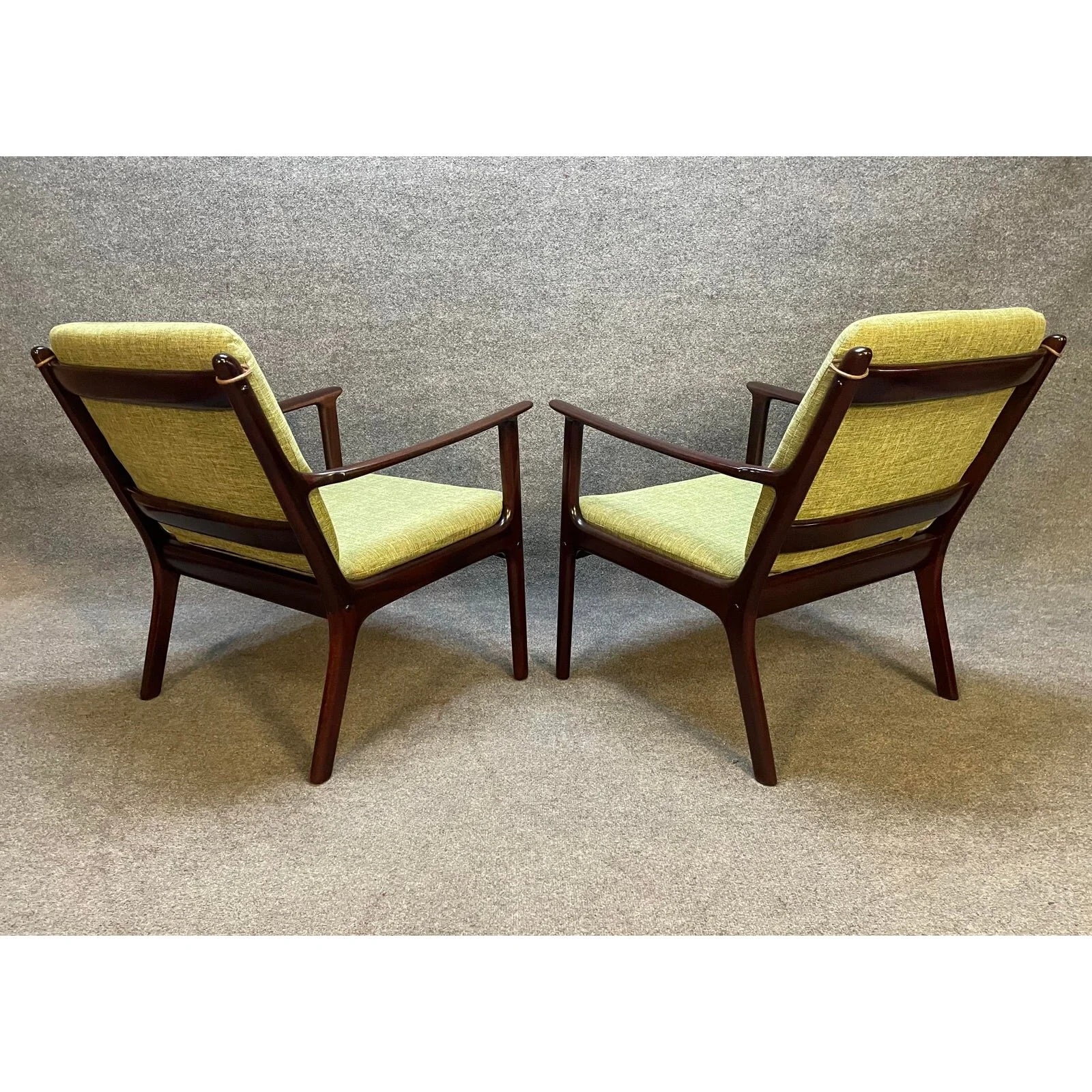 pair-of-vintage-danish-mid-century-modern-mahogany-lounge-chair-pj112-by-ole-wanscher-9121.jpeg