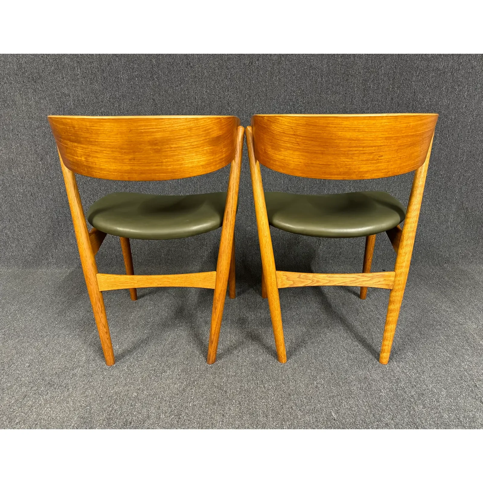 pair-of-vintage-danish-mid-century-modern-side-chairs-no7-by-helge-sibast-5745.webp