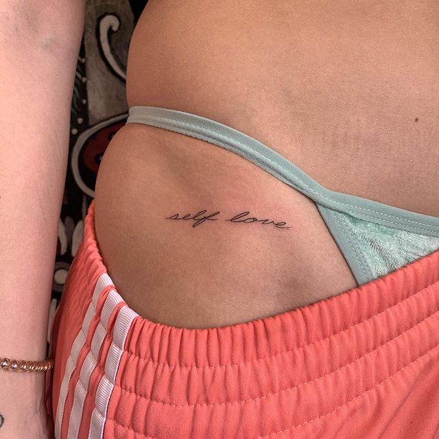 Self Love for @rumernoel done at #bodyelectrictattoo #tattoo .
.
.
#tattooing #fineline #finelinetattoo #smalltattoo #letteringtattoo #losangeles #losangelestattoo #latattoo #latattooartist #melrose #art #laart