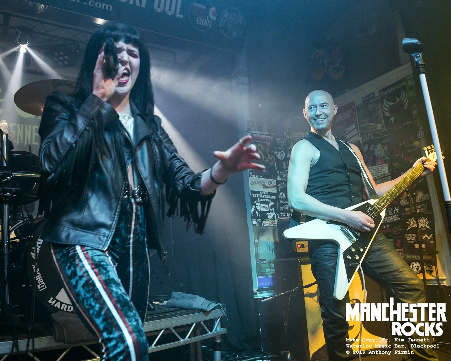 GrayJennett-WaterlooBar-0375-small.jpg