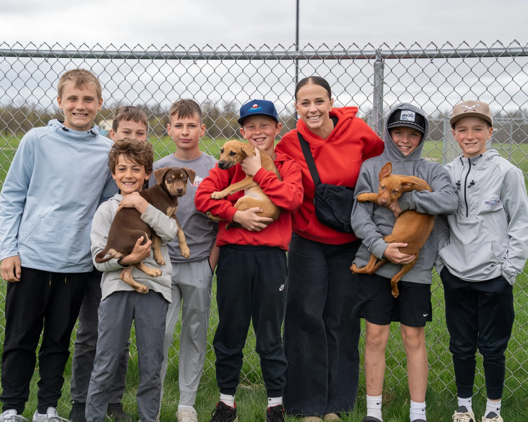 🐶❤ Pequot Lakes Middle School Field Trip ❤🐶

There&rsquo;s nothing quite like the energy of over 100 students filling our shelter! Check out the roundup of pictures from this year's 5th grade field trip - the animals sure loved making new friends!
