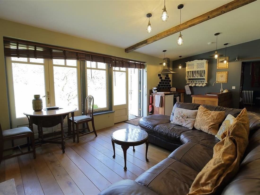 The Tin Barn, NewnhamOnSevern, Gloucestershire — Hand Picked Secluded