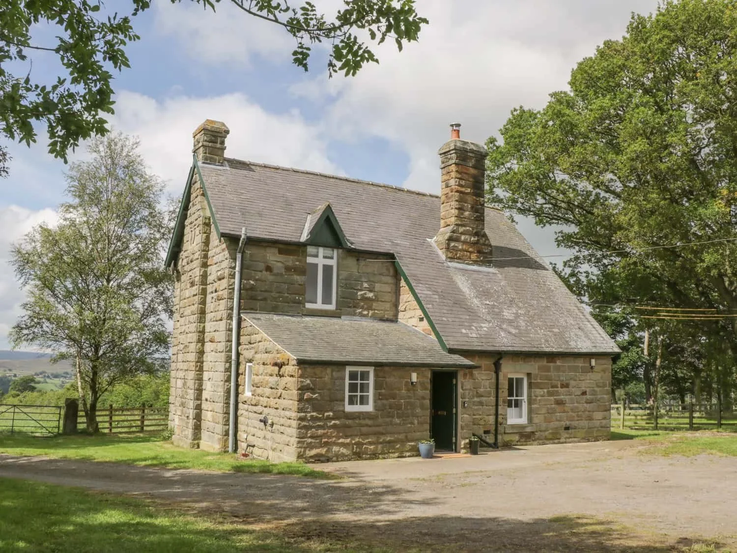 Westonby Lodge secluded cottage.jpg