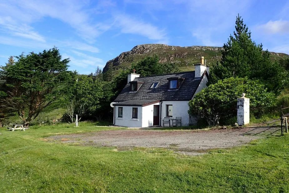 Secluded Cottage in the highlands.jpg