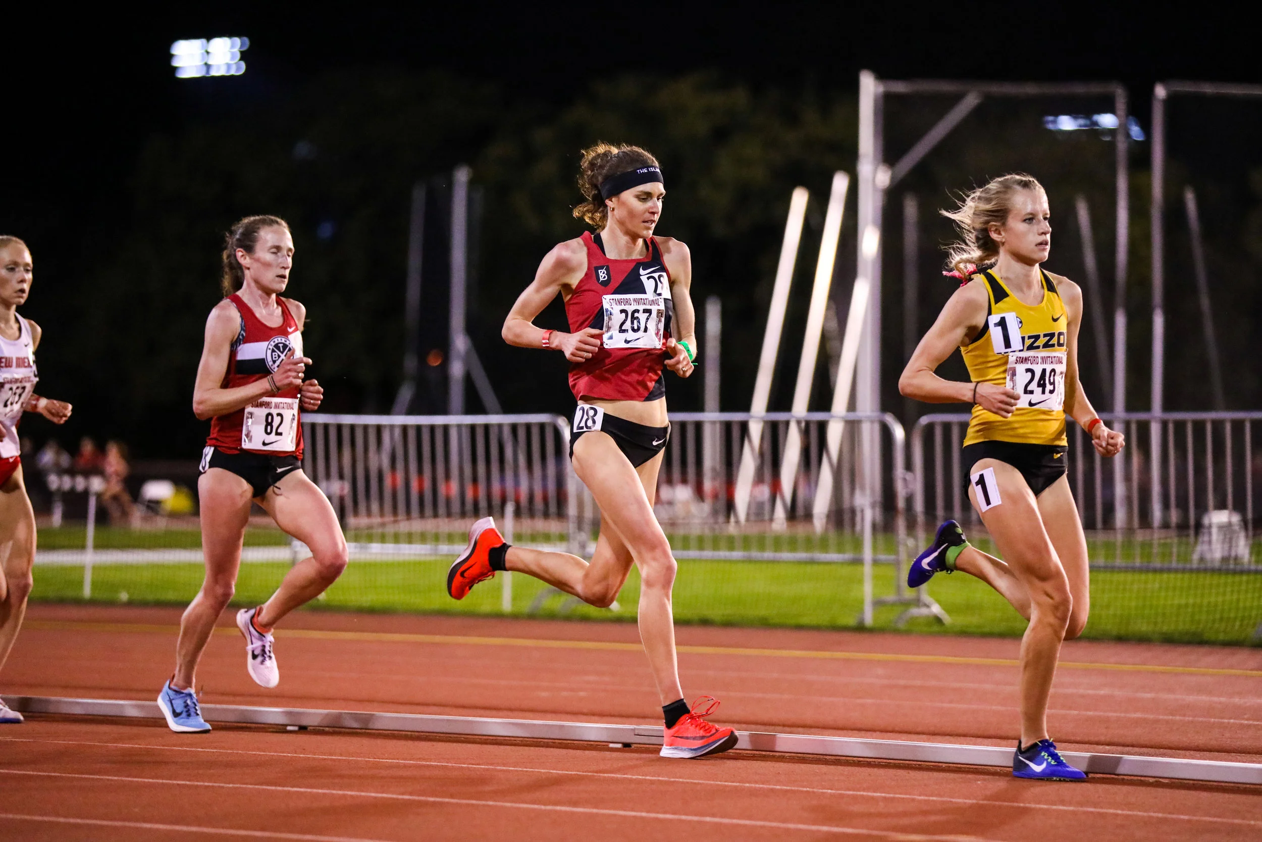 Carrie and Gwen at the 2017 Payton Jordan Invite. Photo: Talbot Cox