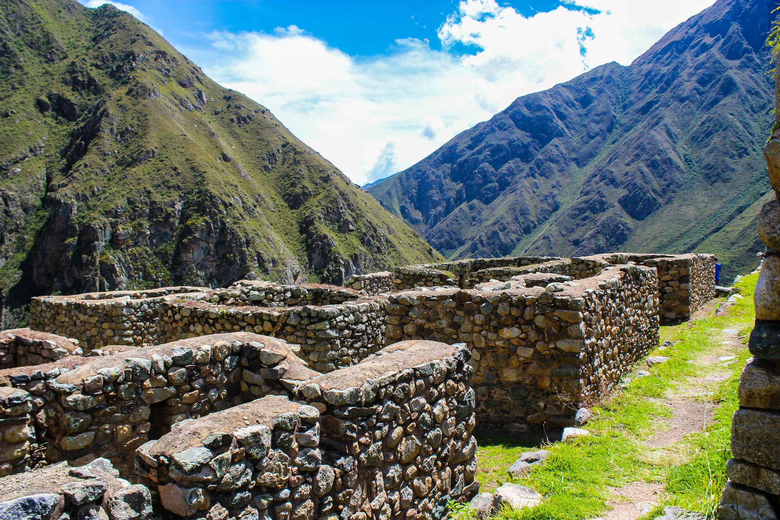 Incan ruins.jpg