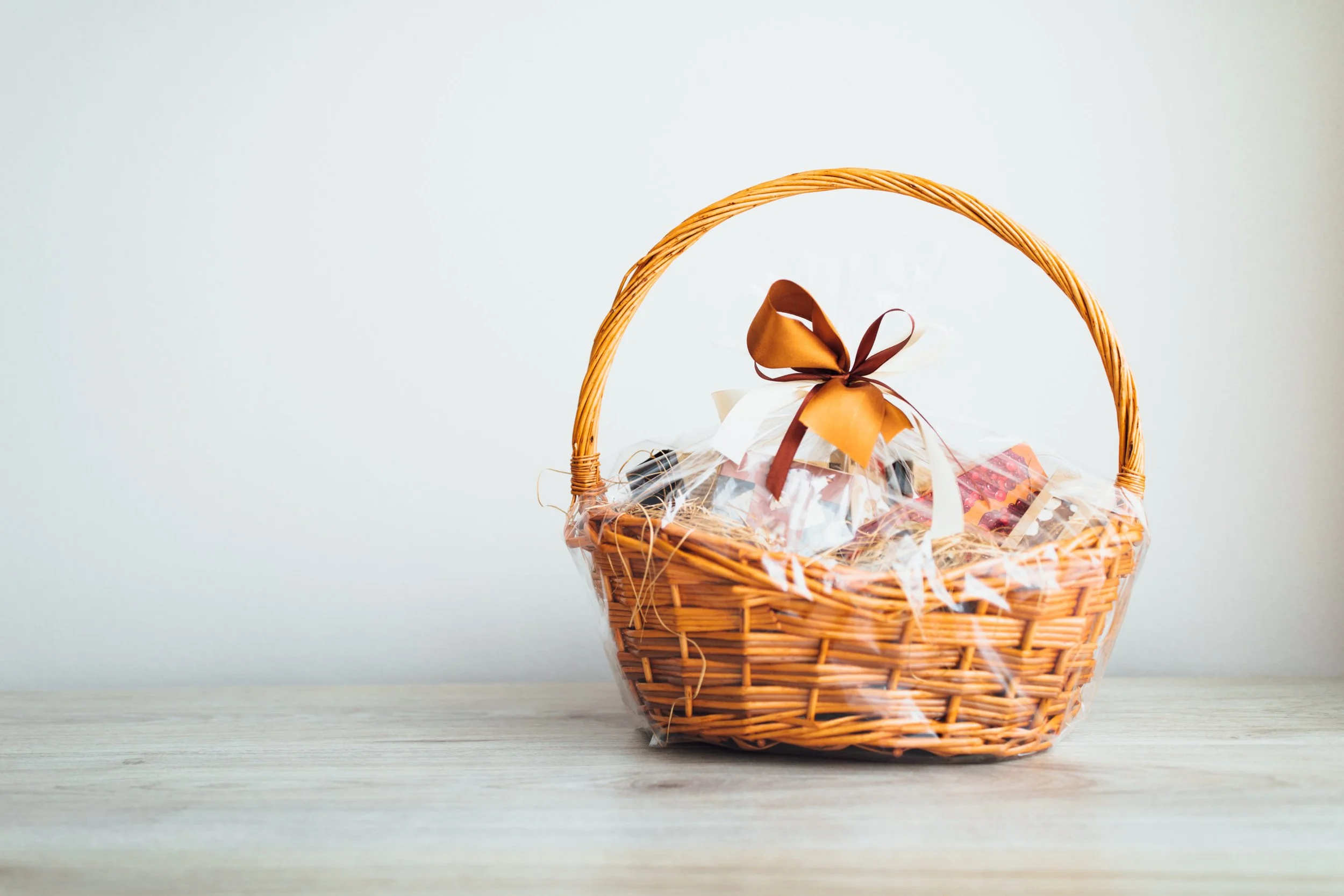  Need different basket fundraiser ideas? Check out   17 Fantastic Auction Basket Ideas For Your Next Fundraiser   