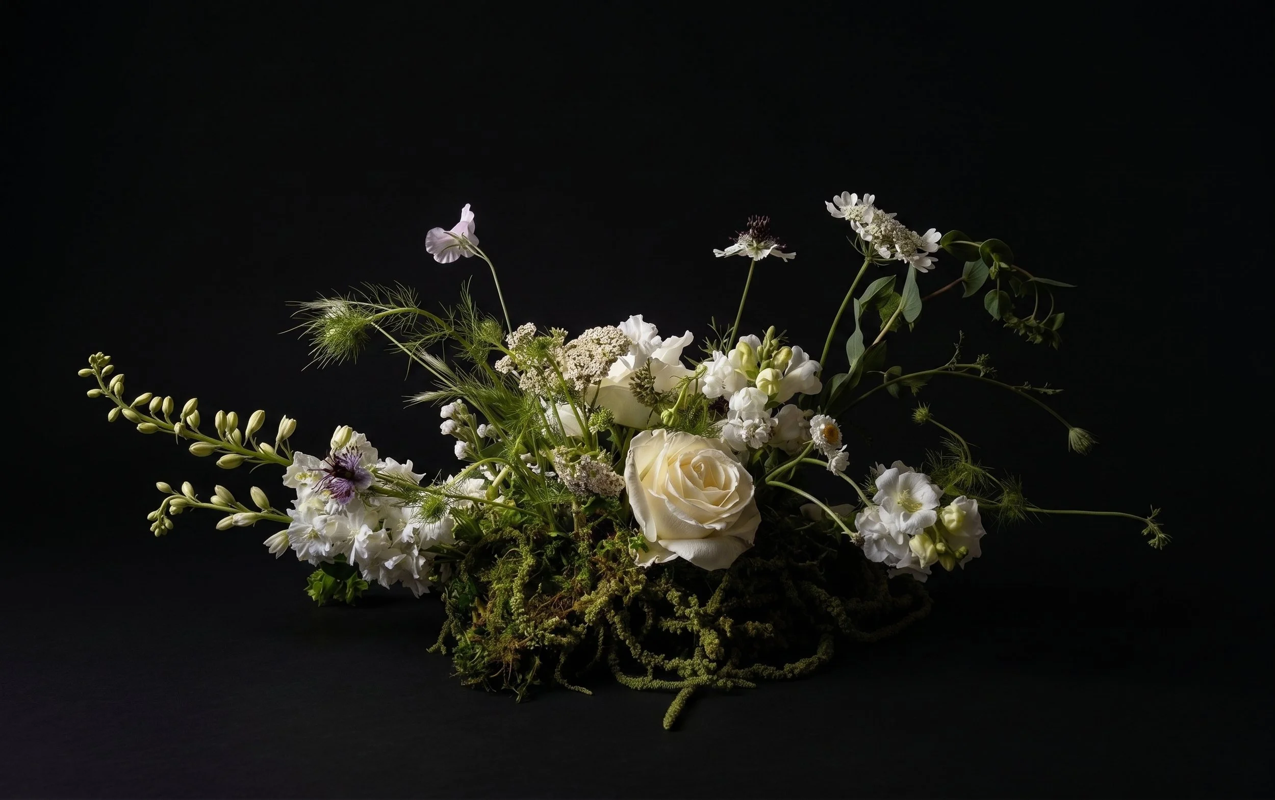Maghan McDowell flowers white wedding.jpg