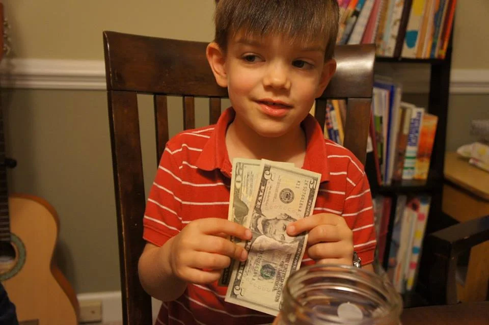 This future PF Blogger just had his birthday. We love you Josher!! Plus, who's not going to read the article with that picture as the thumbnail?
