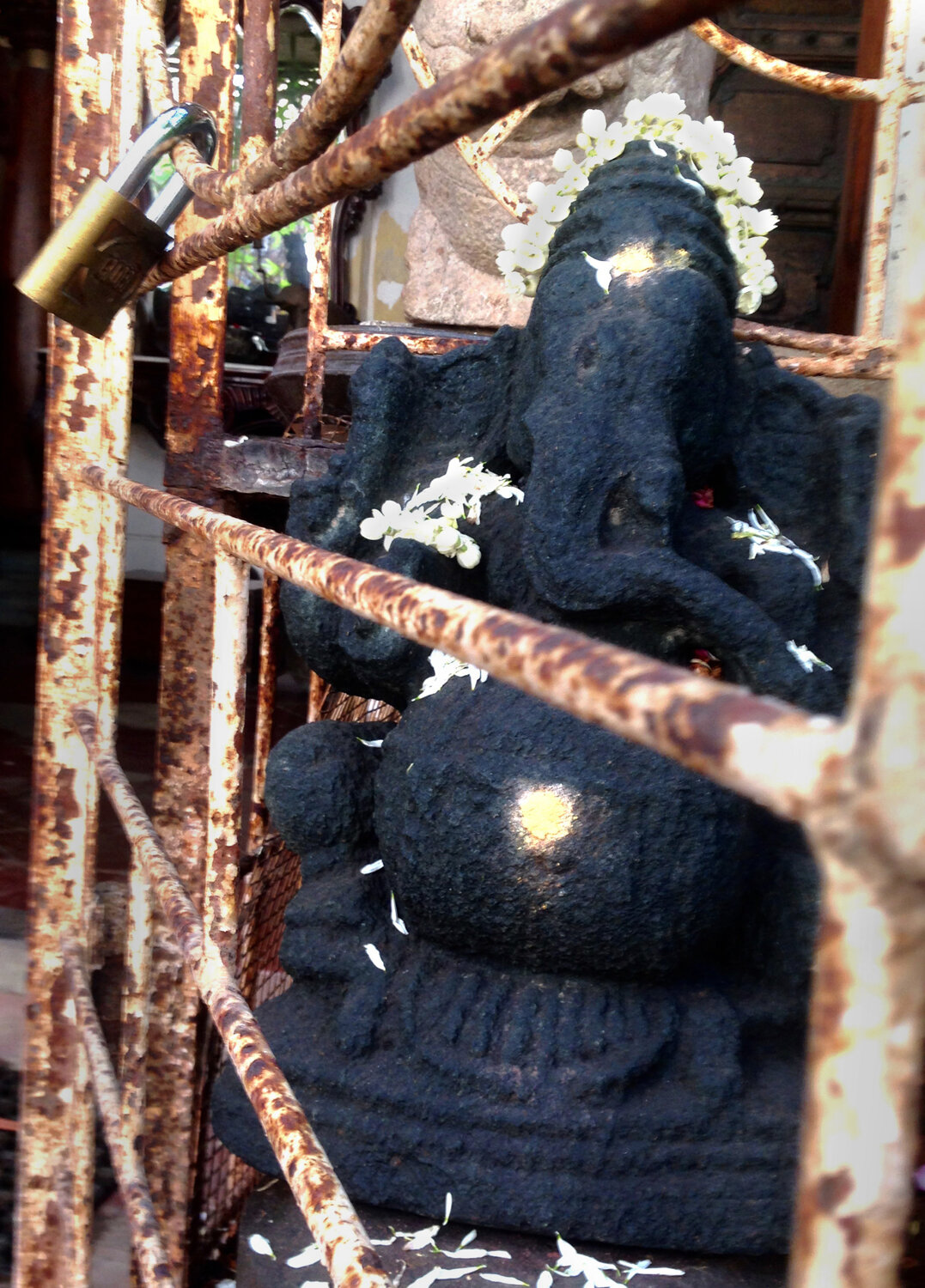 Poor Ganesha, Pondicherry.  2017