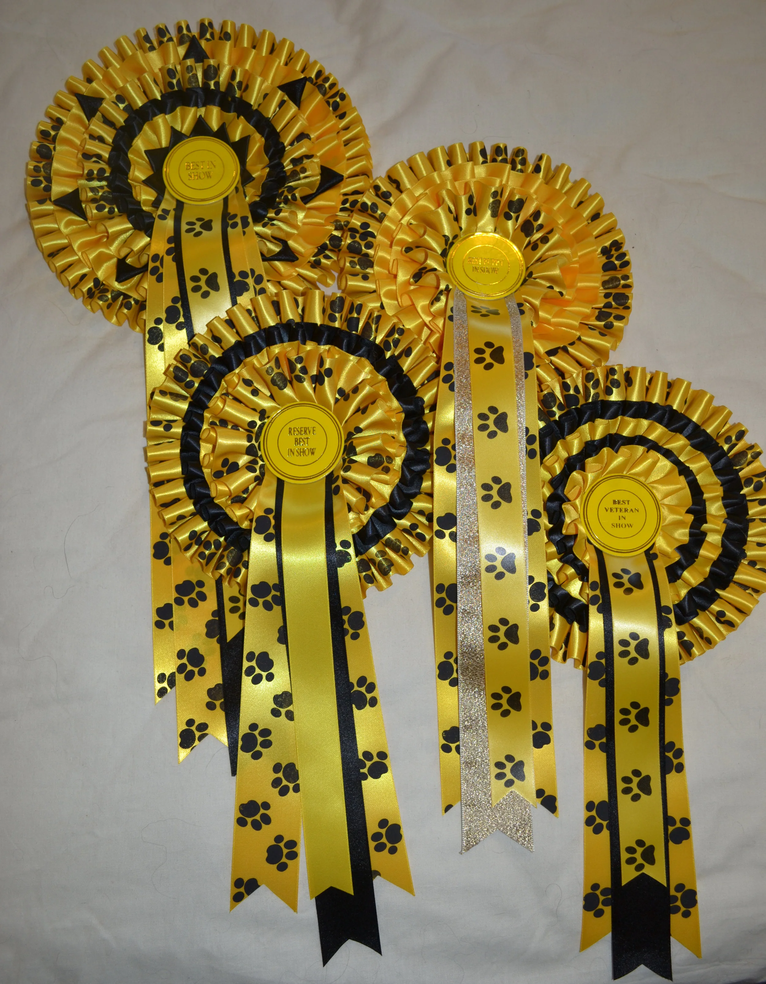 Best in Show pedigree rosettes 2019.jpg