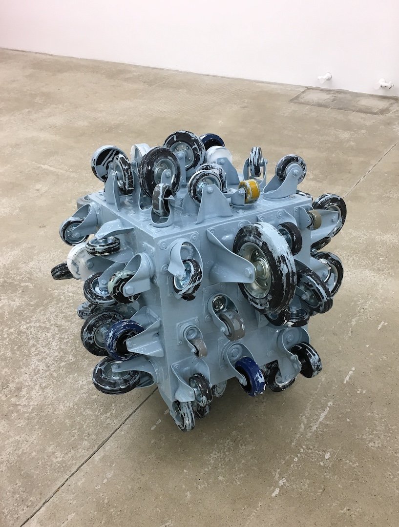  Rolling Platform (Berlin #1) 2019  Daniel Marzona Gallery,  Berlin 31.5 × 35 × 33.5 inches 