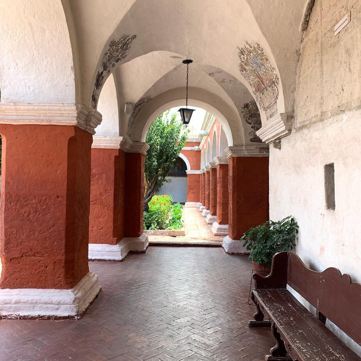 Monastery Santa Catalina in Arequipa. Gorgeous place to stroll through, so many special spaces and moments around here. #monastery #colour #lightandshadow