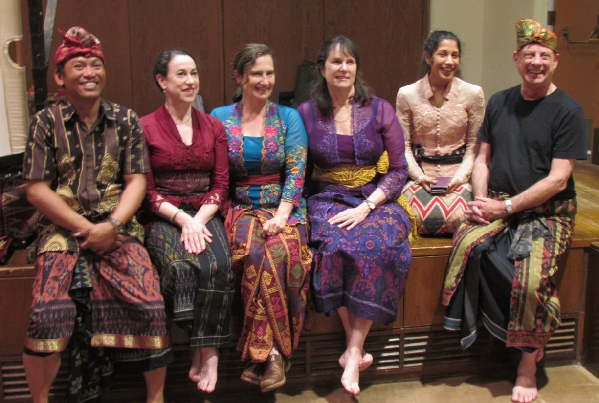 (Left to Right) Photo of Dewa Berata , Carla Fabrizio, Sarah Willner, Lisa Gold, Monali Varaiya, & Larry Reed (2017)