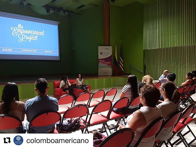 Screening in Colombia! #Repost @colomboamericano with @get_repost
・・・
En este momento damos inicio al conversatorio &quot;Desafiando los estereotipos de g&eacute;nero en el entorno laboral&quot;, con la invitada especial Ana Carolina Quijano, Subsecr