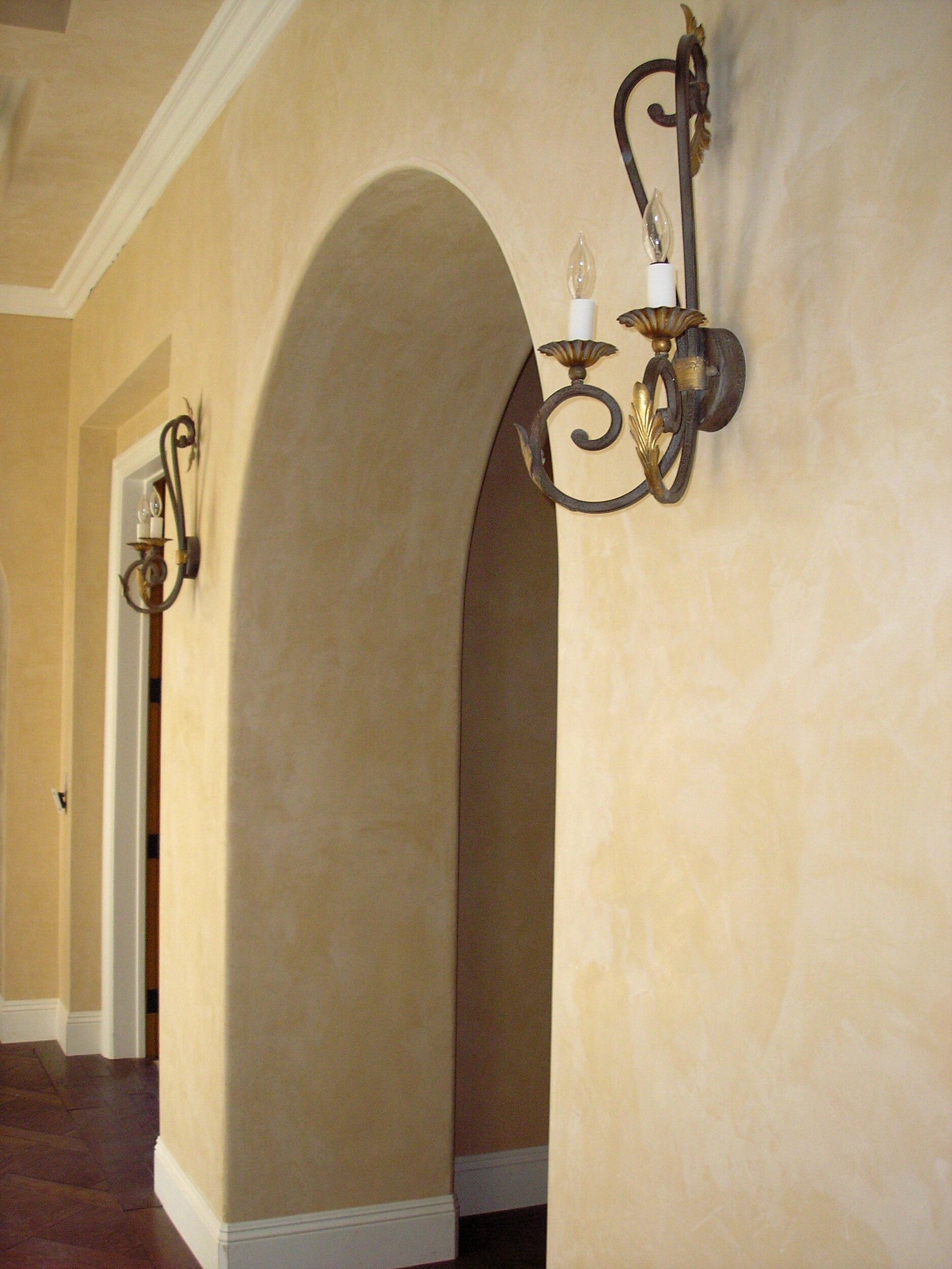 WALL PAINT &amp; FINISHES