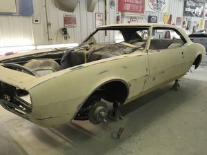 1967-camaro-minneapolis-custom-hot-rod-car-restoration-3 (1).jpg