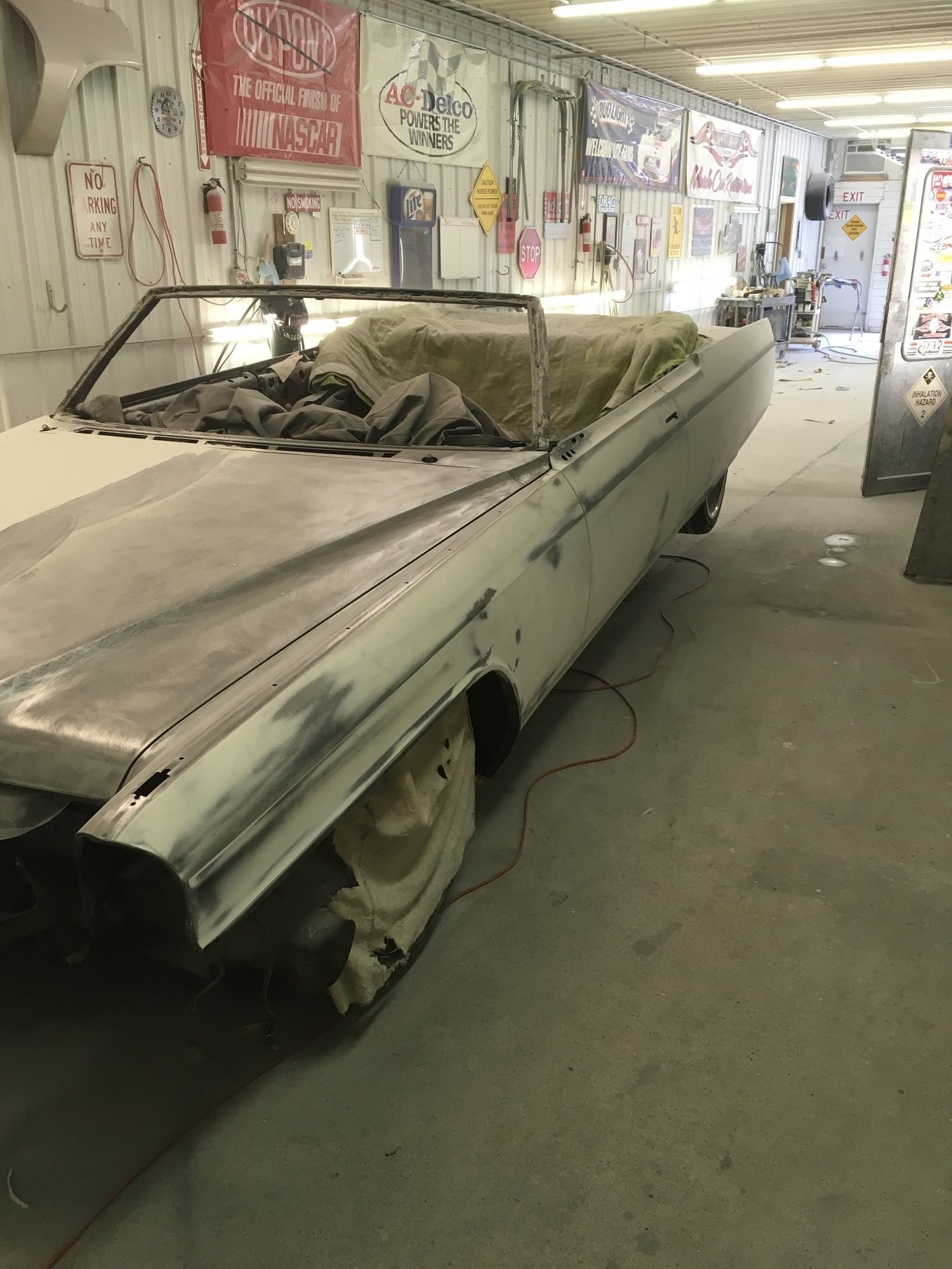 1965-cadillac-minneapolis-car-restoration-hot-rod-factory-body-work-painting-and-sanding(2).jpg