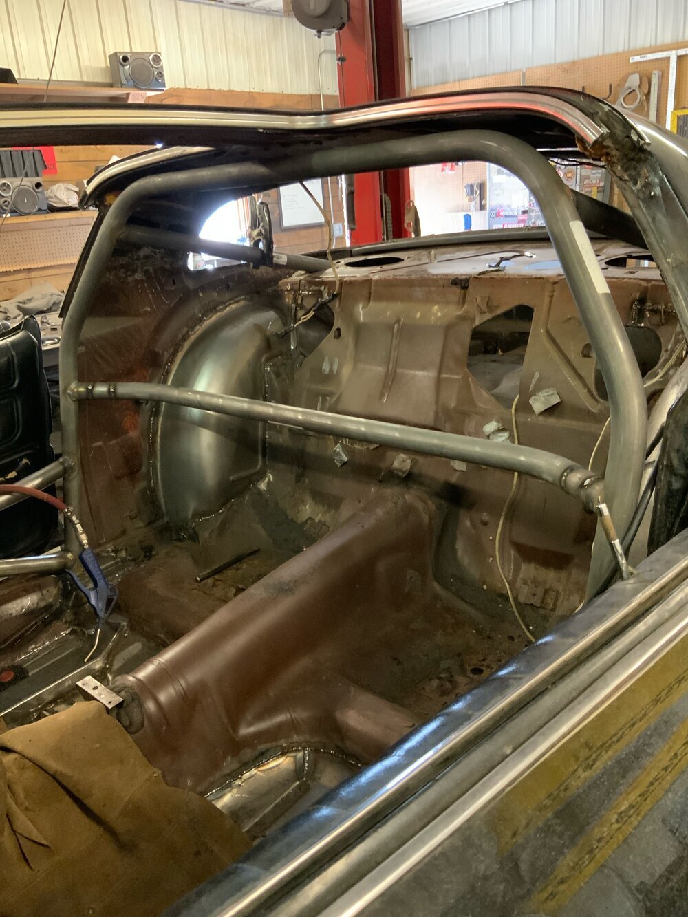 1977-Z28-car-restoration-hot-rod-factory-Minneapolis-cars-rebuild-bodywork(22).jpg