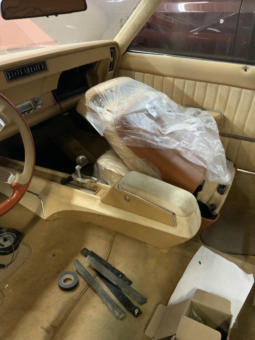 1972-Cutlass-old-car-restoration-hot-rod-factory-cars-bodywork-rebuild(82).png