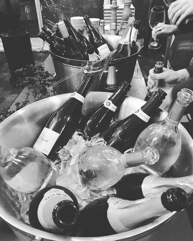 Do these buckets of Champagne excite you? Do you work as a Sommelier? Are you under the age of 31? If yes, then you should consider applying for the 2020 Cha&icirc;ns Young Sommeliers Competition! Information can be found at www.ysommc.us. First roun