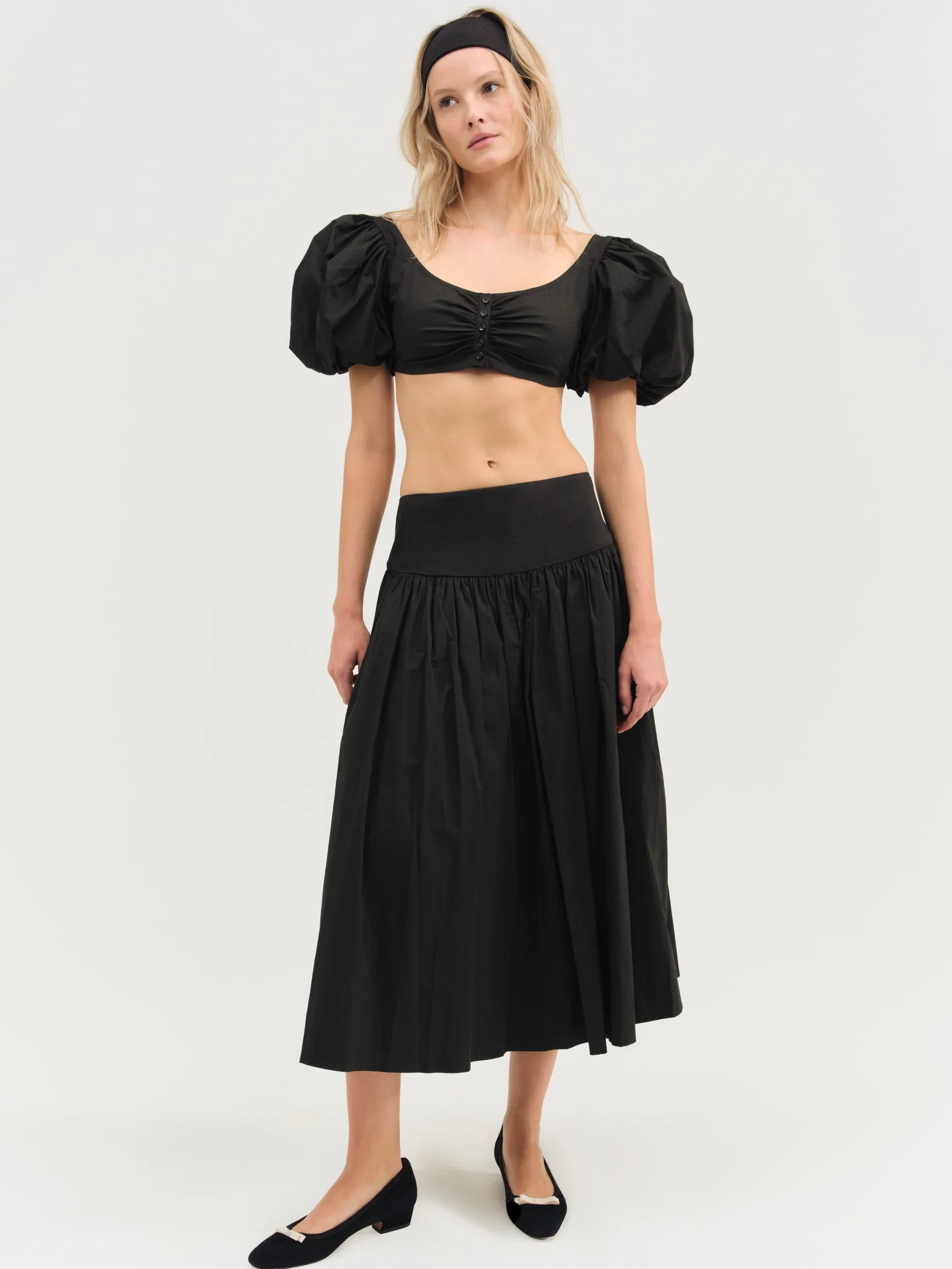 Helena_Poplin_Midi_Skirt_Black_On_Model_2_2000x.webp