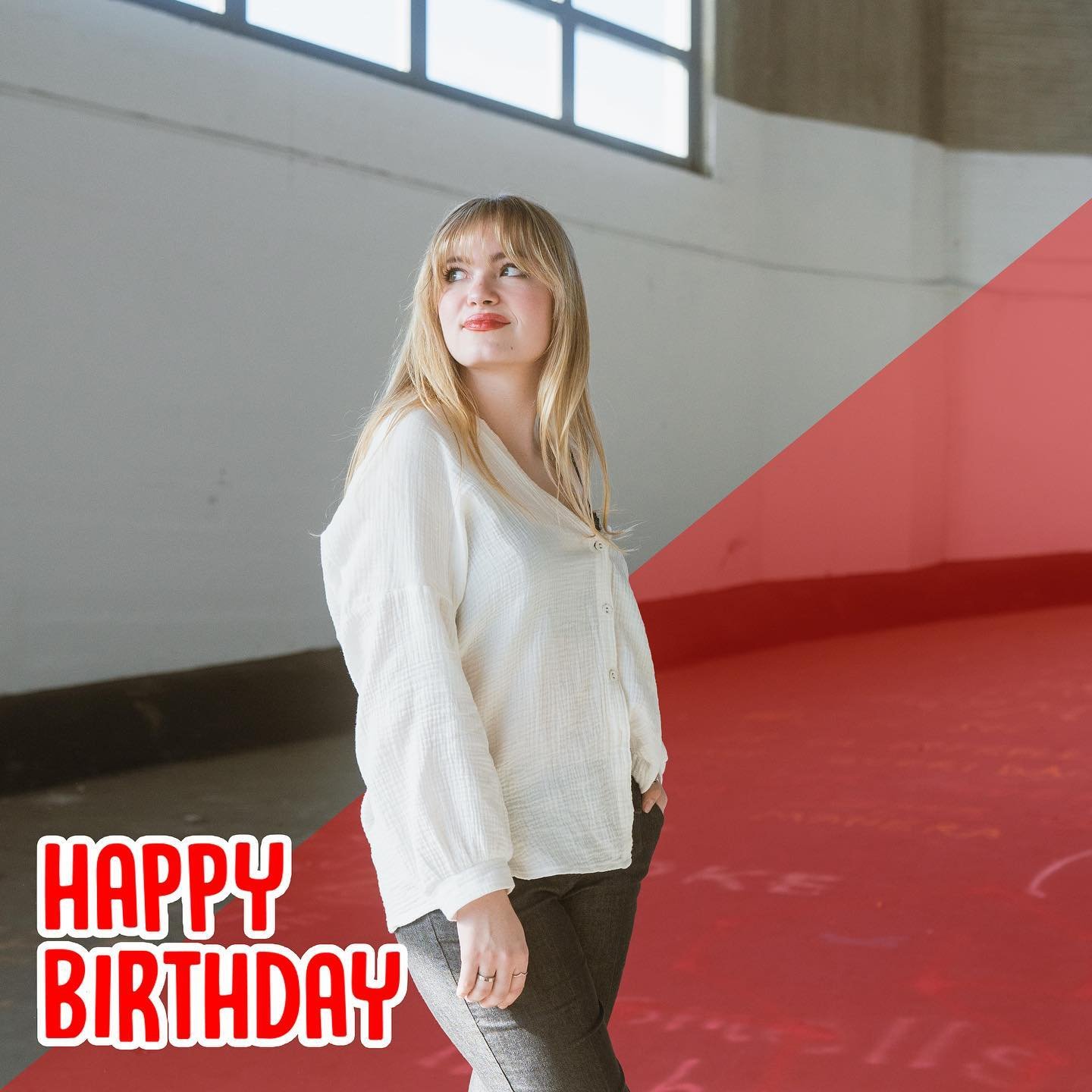 AHHHH IT&rsquo;S PAIGE&rsquo;S BDAY 🥳🎉🚨 
Paige, we wish you a fantabulous fun-filled day❤️ You bring such an amazing light to IAC and in only just 1 year, you&rsquo;re incredible talents wow us every day. Everyone go wish this queen of a singer AN