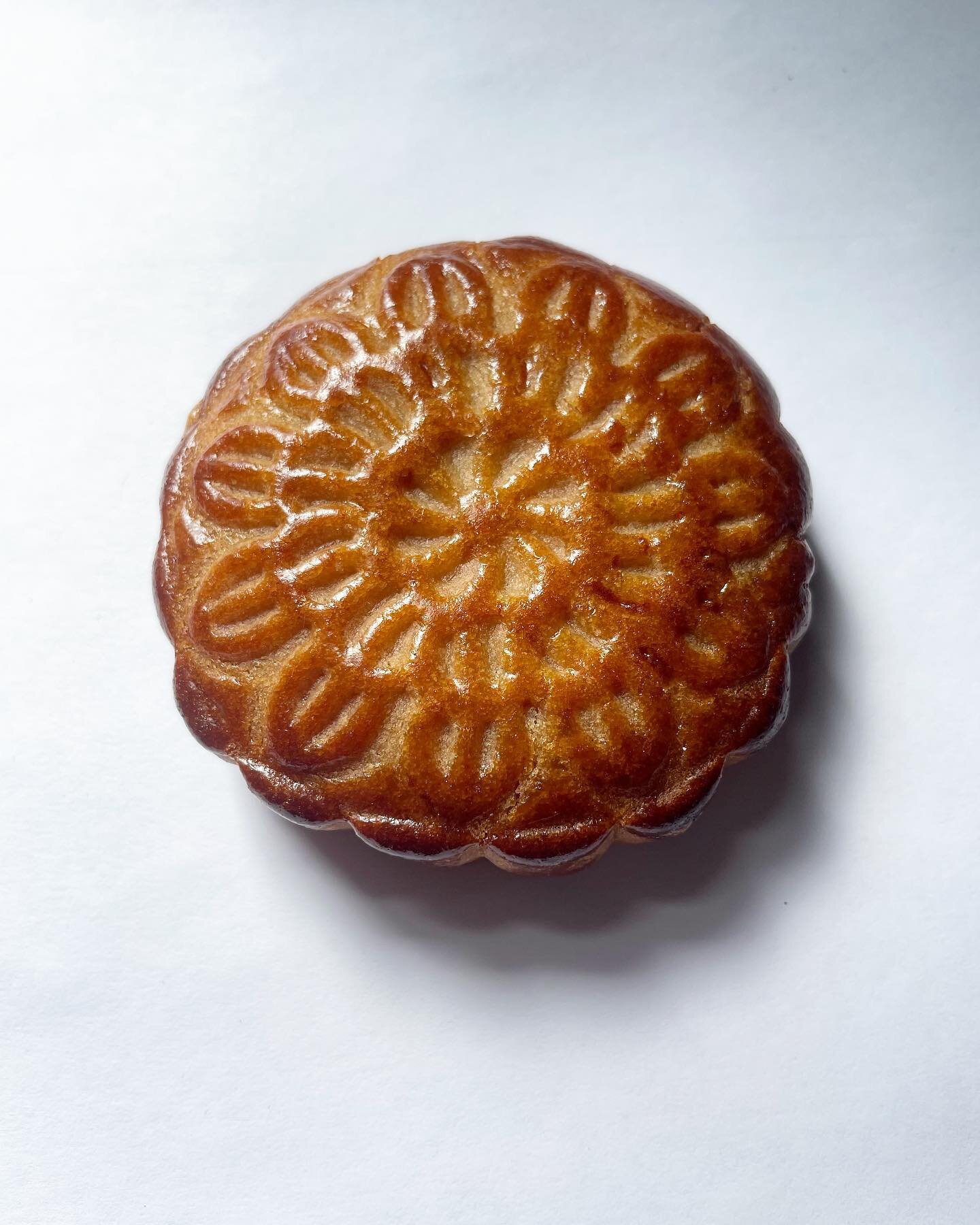 coming soon&hellip;.

🥮 mooncakes for #midautumnfestival, starting September 9th.